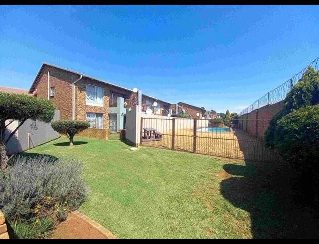 2 BEDROOM APARTMENT FOR SALE IN RAVENSWOOD